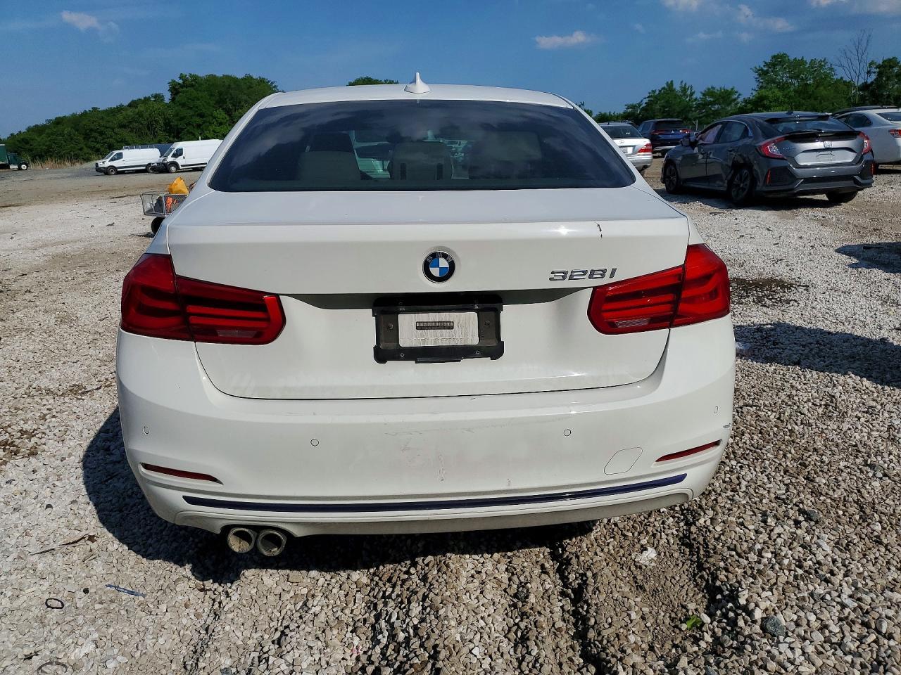 2016 BMW 328 I Sulev - Image 6