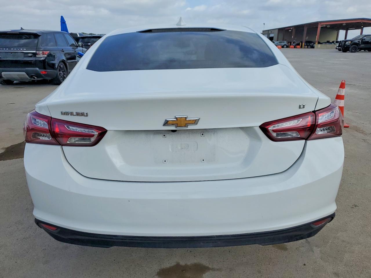 2022 Chevrolet Malibu Lt - Фото 6