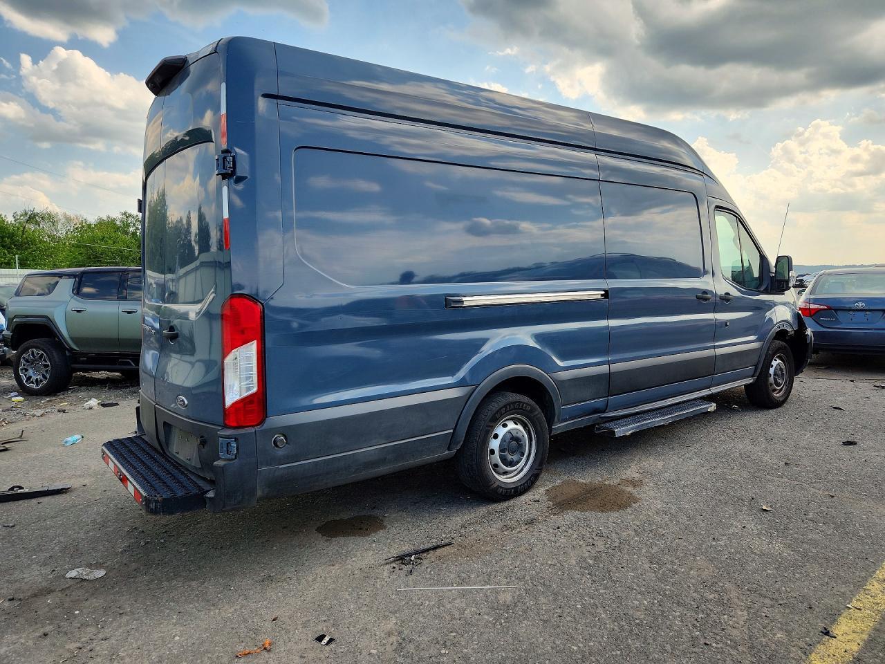 2019 Ford Transit T-250 - Image 3