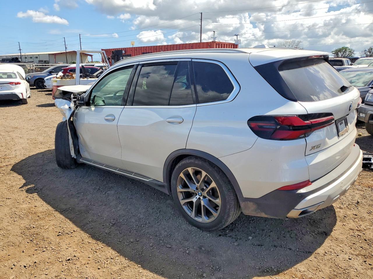 2024 BMW X5 Sdrive 40I - Image 2