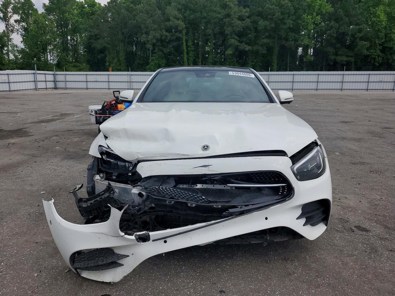 2022 Mercedes-Benz E 350 - Image 5