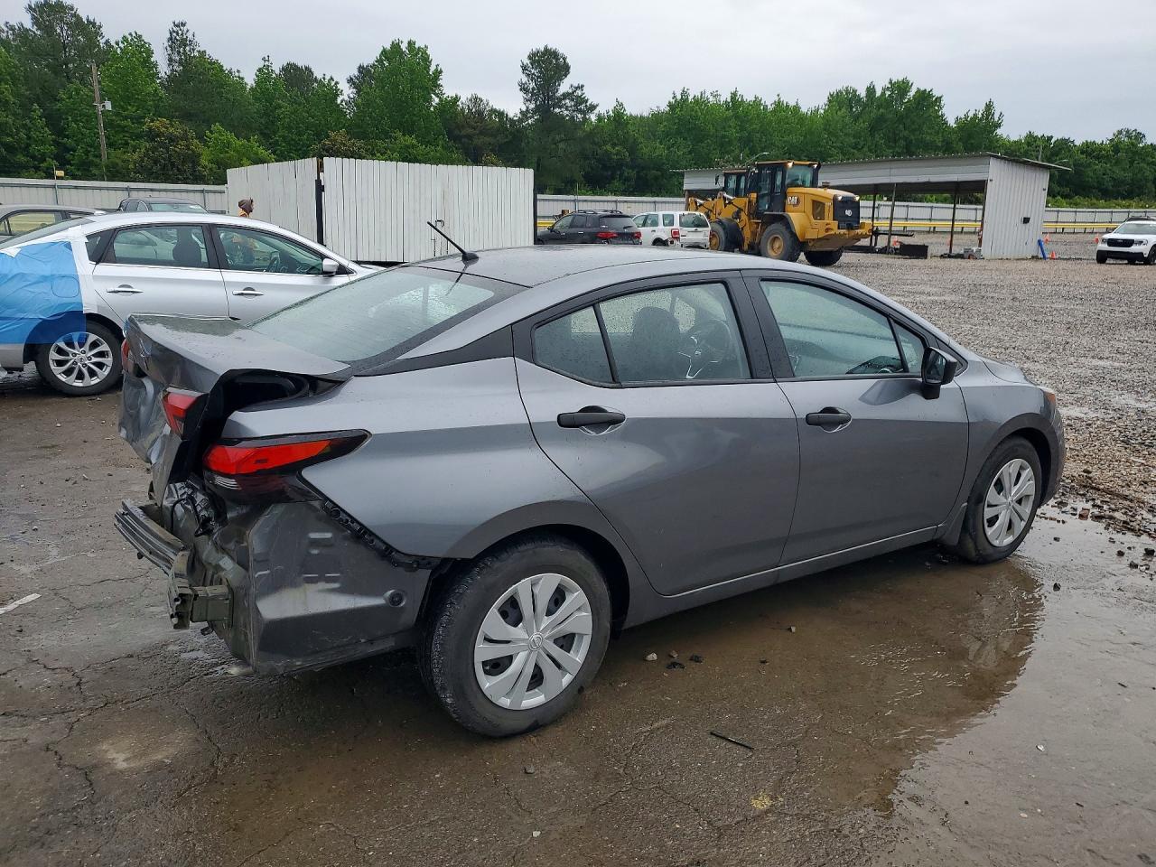 2021 Nissan Versa S - Image 3