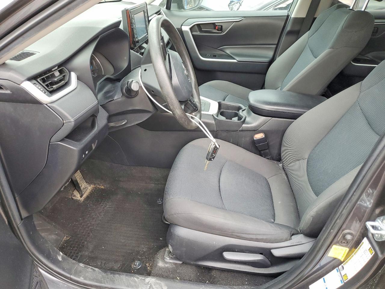 2021 Toyota Rav4 Le - Фото 7