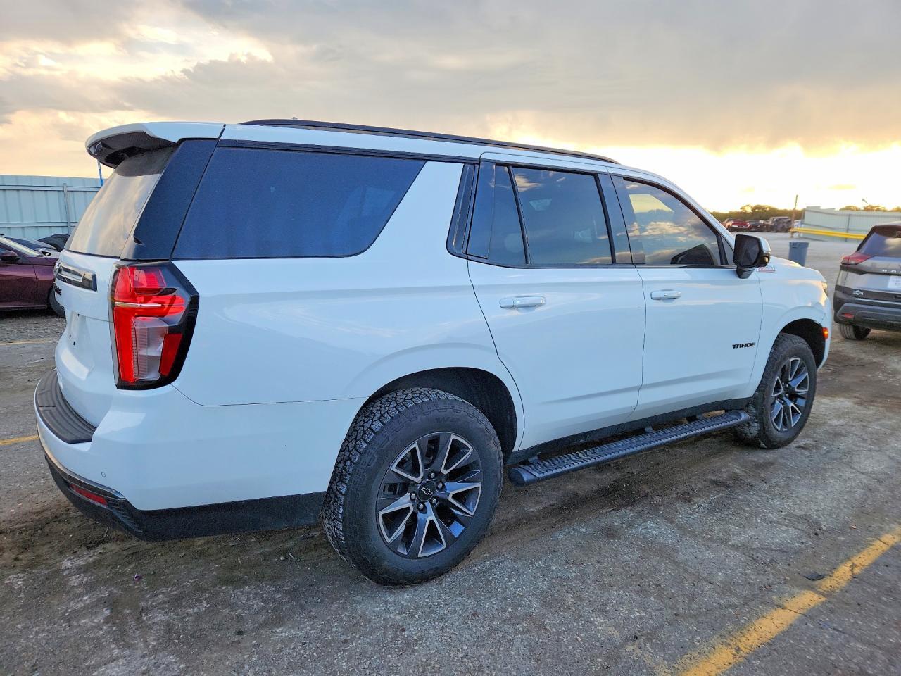 2021 Chevrolet Tahoe K1500 Z71 - Image 3