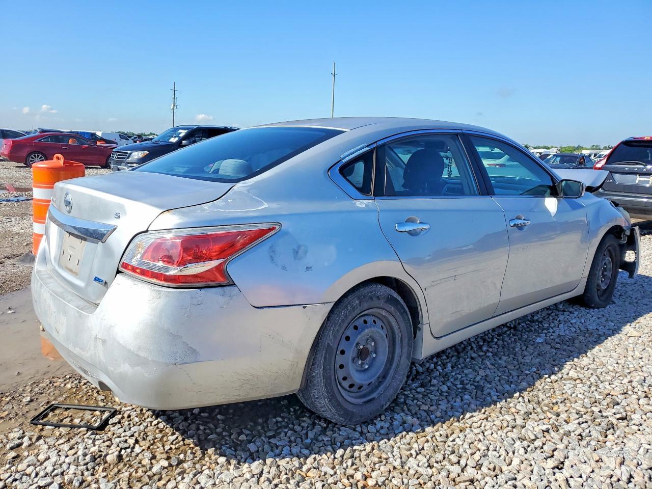 2013 Nissan Altima 2.5 - Image 3