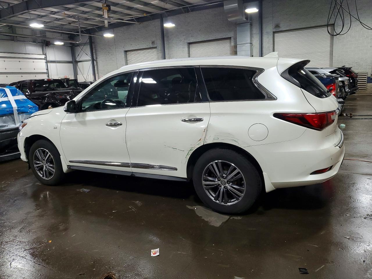2016 Infiniti Qx60 Base - Фото 2