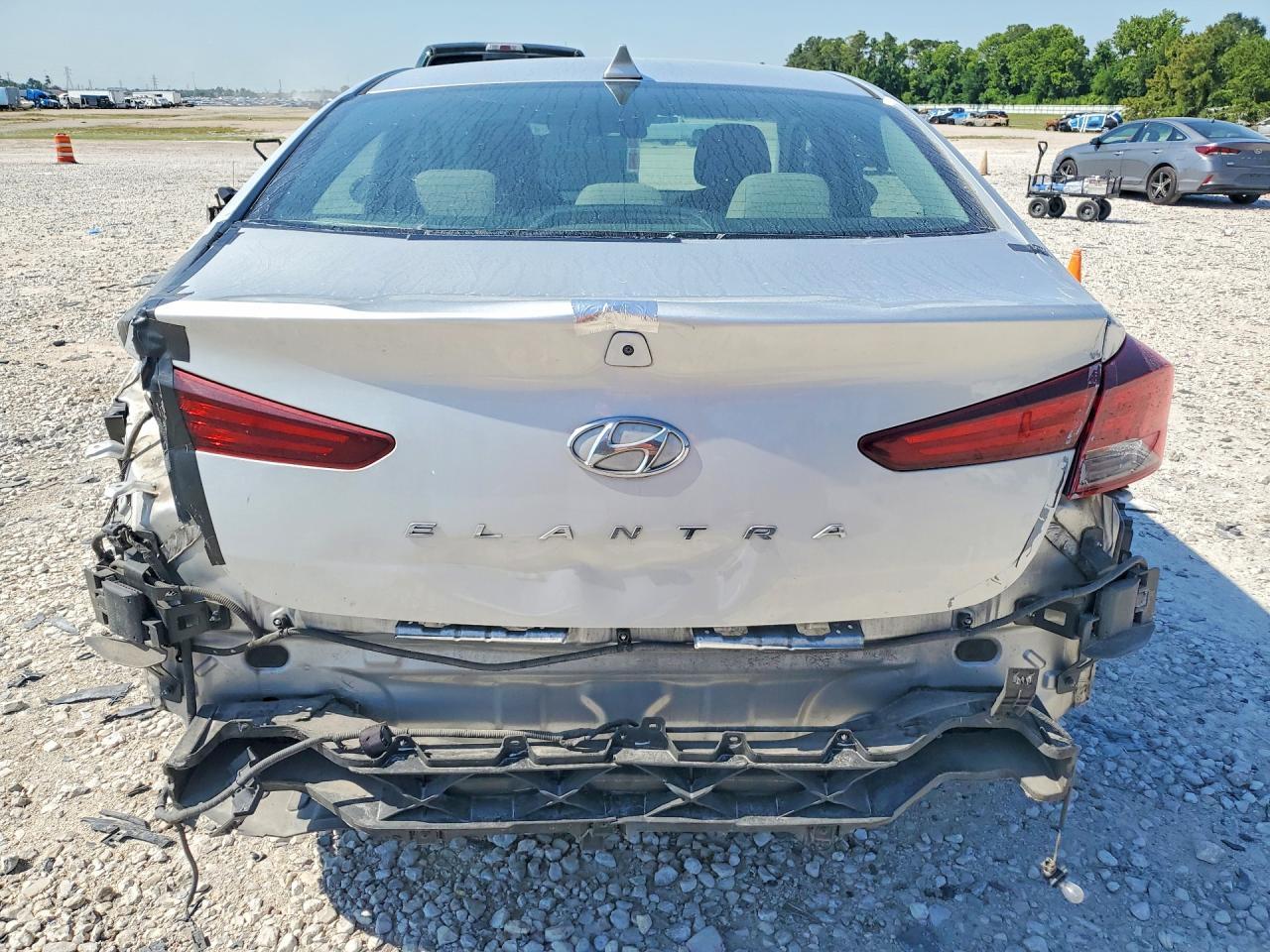 2019 Hyundai Elantra Sel - Фото 6
