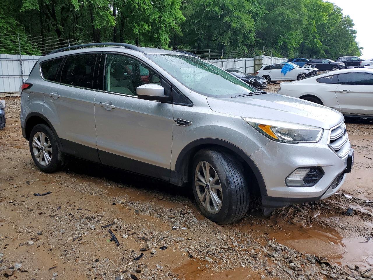 2018 Ford Escape Se - Фото 4