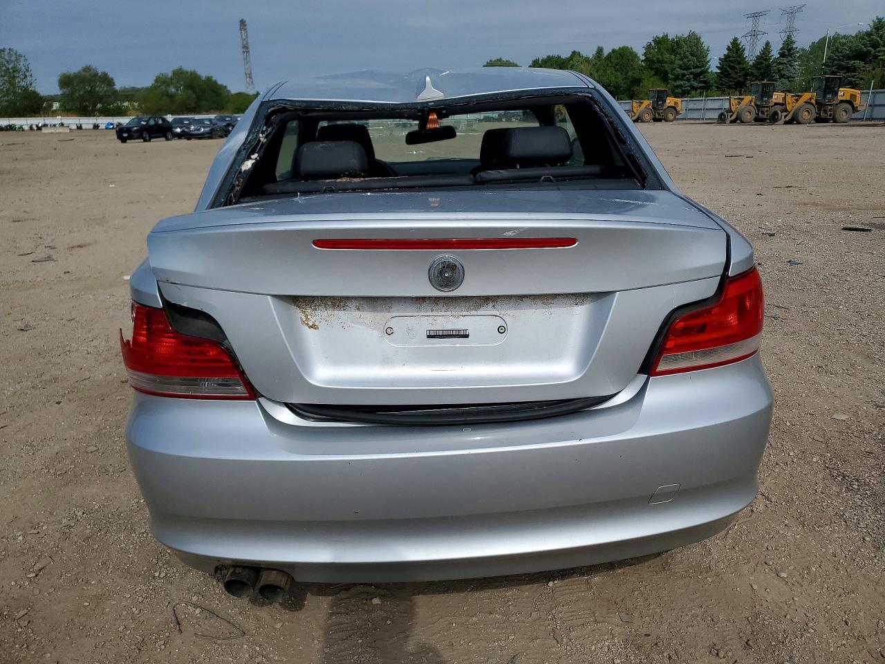 2011 BMW 135 I - Image 6