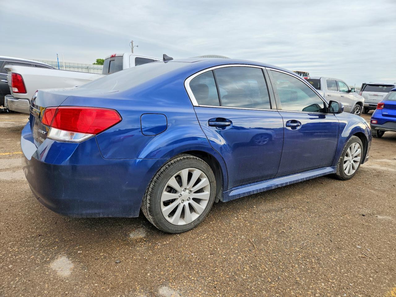 2011 Subaru Legacy 2.5I Limited - Фото 3