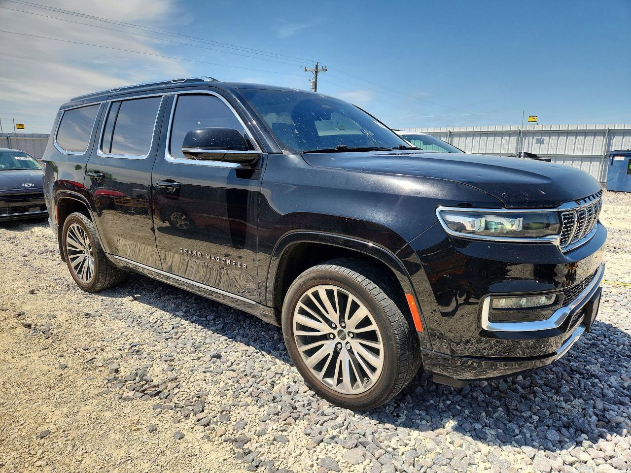2022 Jeep Grand Wagoneer Series Iii - Image 4