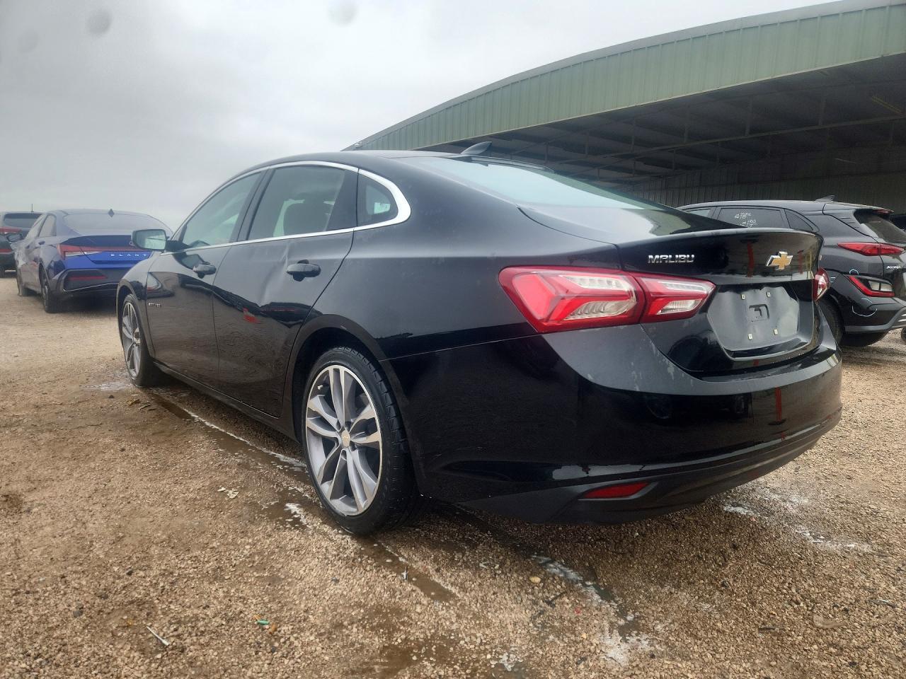 2022 Chevrolet Malibu Lt - Image 2