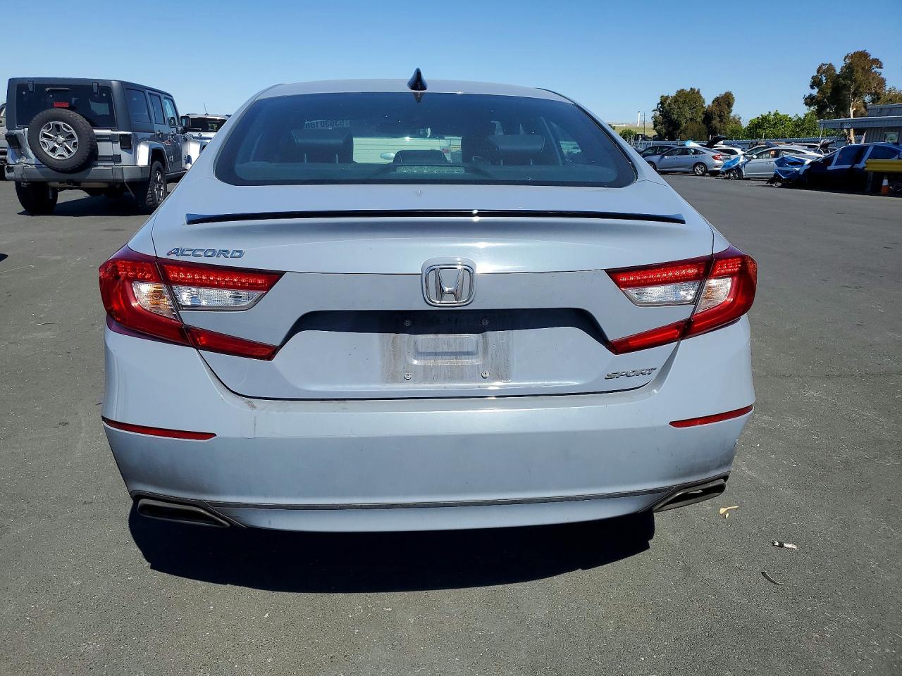 2022 Honda Accord Sport - Image 6