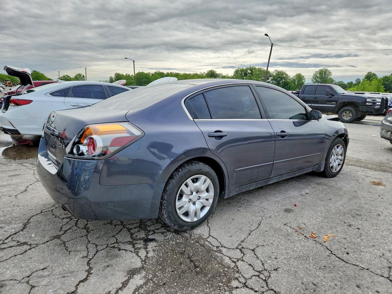 2009 Nissan Altima 2.5 - Image 3