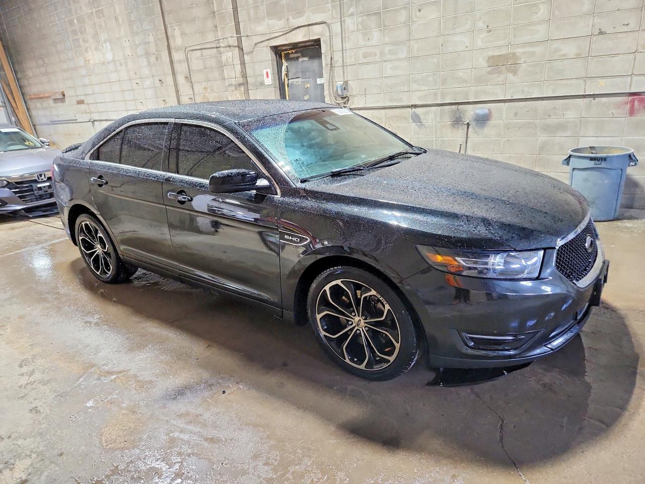 2015 Ford Taurus Sho - Image 4