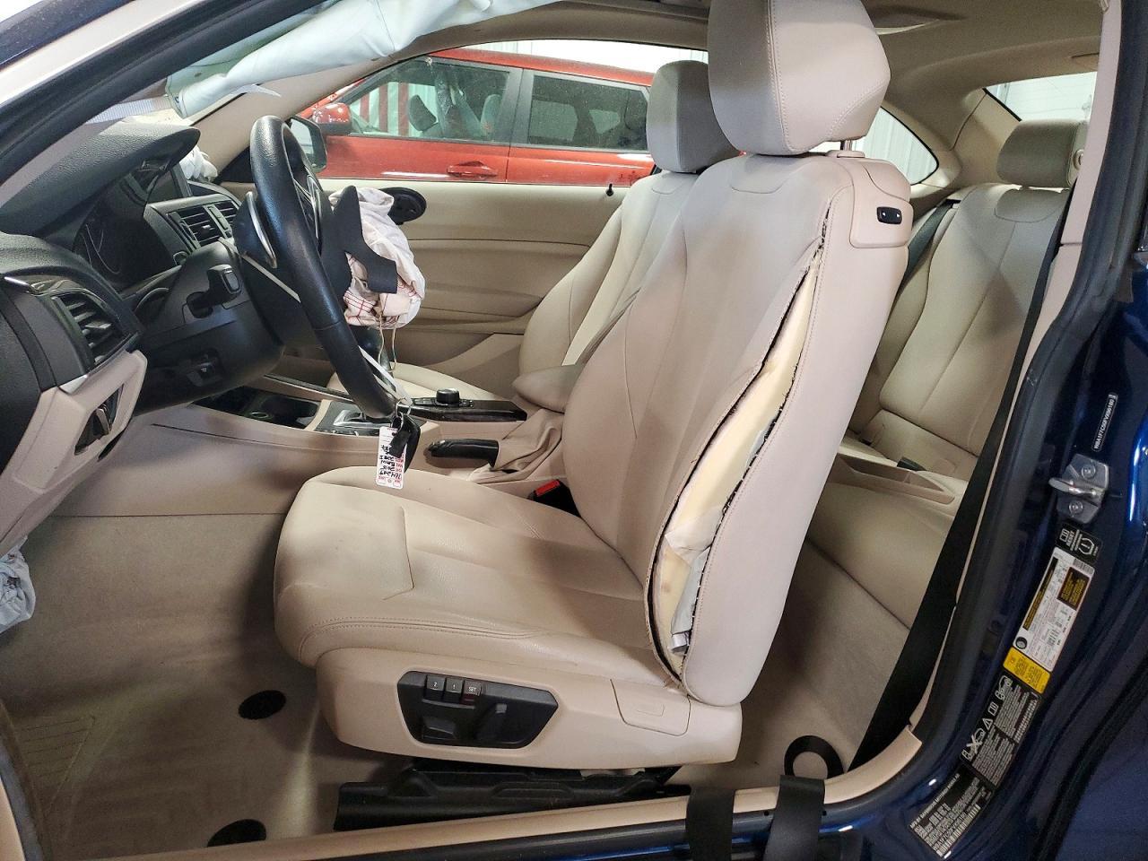 2015 BMW 228 Xi - Фото 7