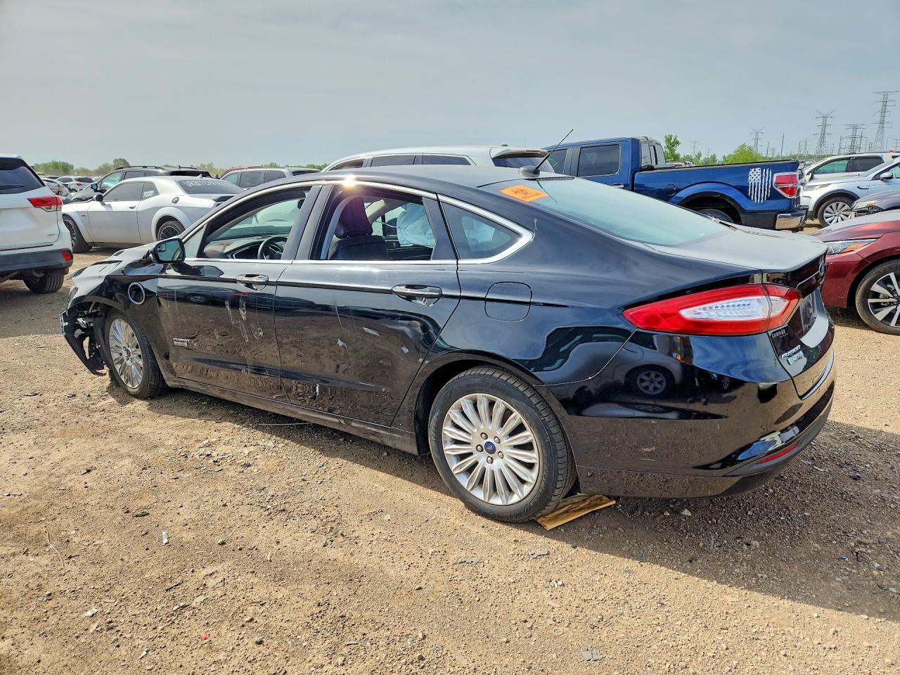 2016 Ford Fusion Se Phev - Image 2