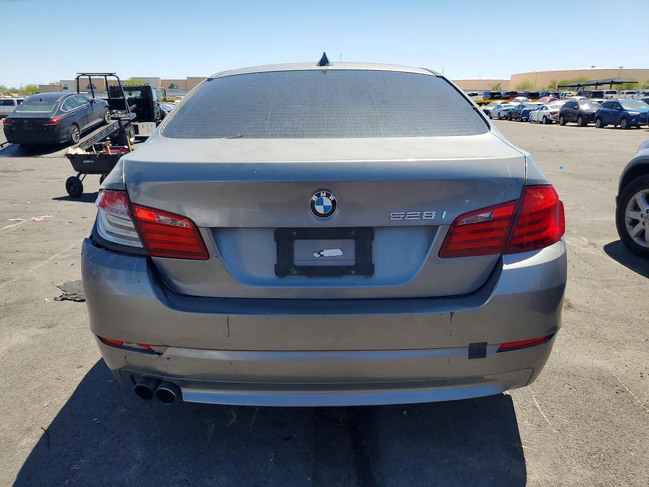 2013 BMW 528 I - Image 6