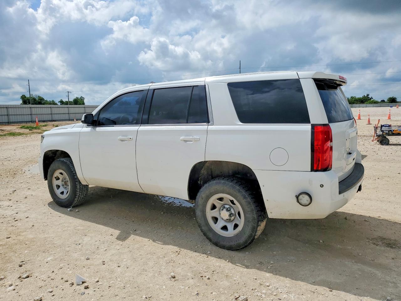 2016 Chevrolet Tahoe Special - Фото 2