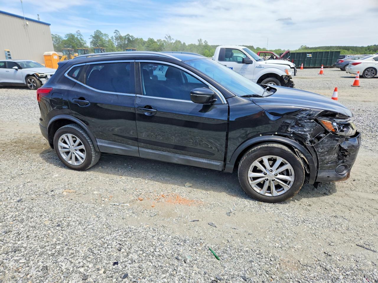 2017 Nissan Rogue Sport Sv - Image 4
