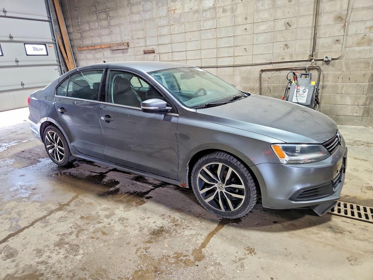 2013 Volkswagen Jetta S/Se - Фото 4