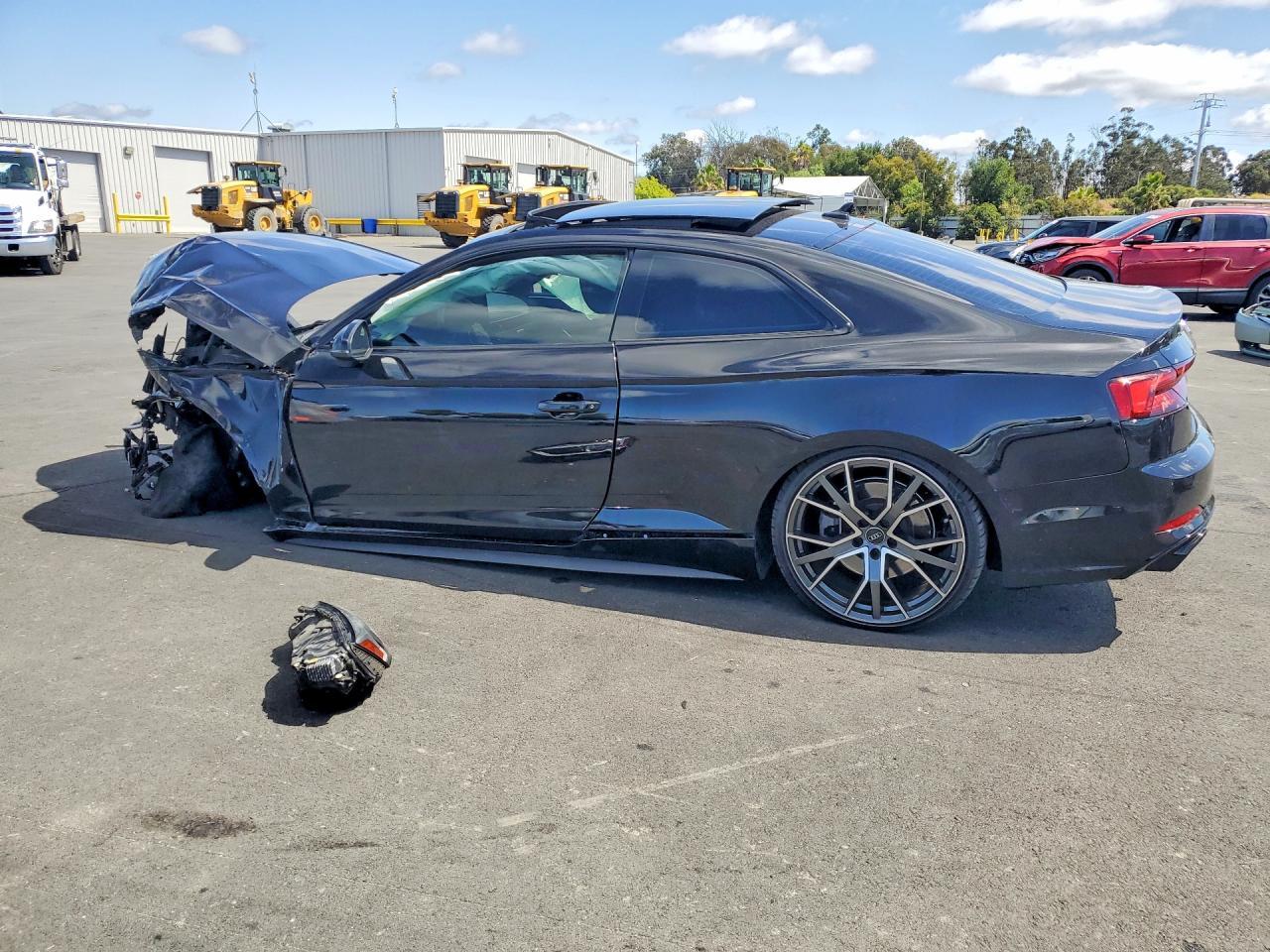 2019 Audi A5 Premium - Фото 2