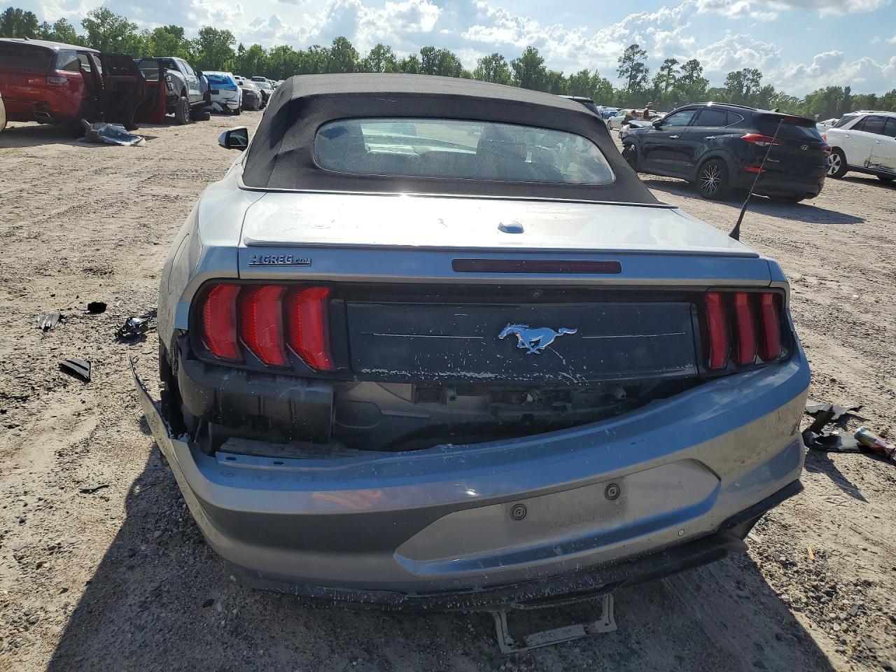 2022 Ford Mustang - Фото 6