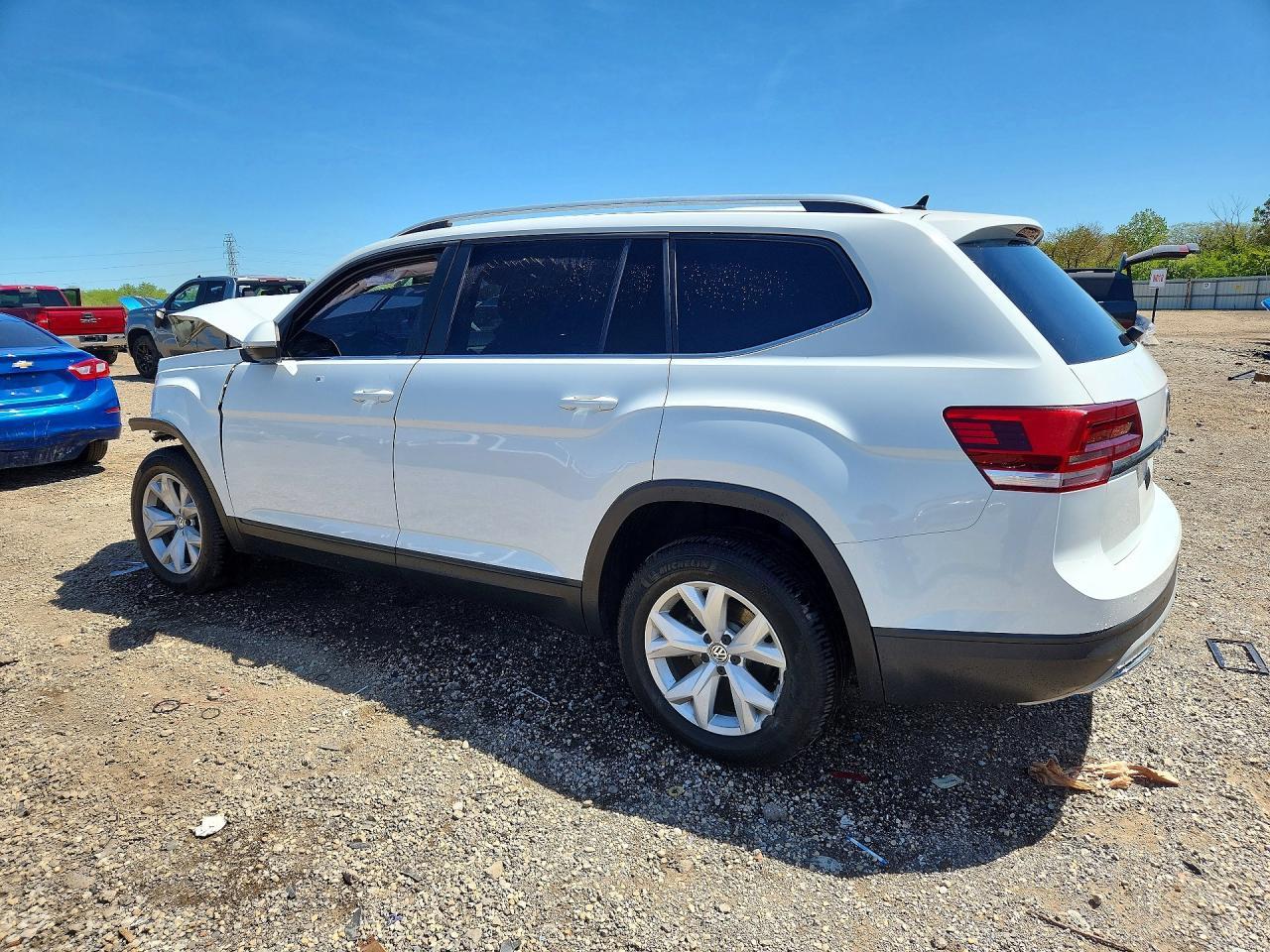 2018 Volkswagen Atlas - Фото 2