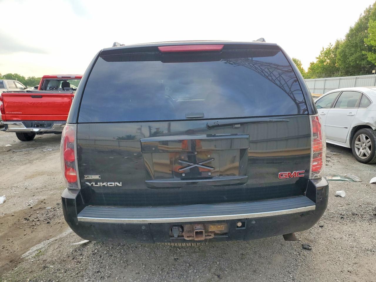 2012 GMC Yukon Denali - Фото 6