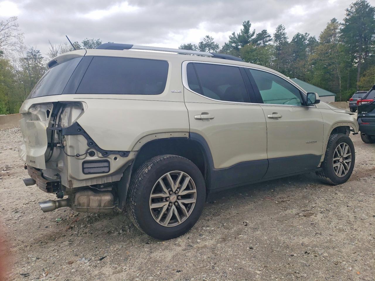 2017 GMC Acadia Sle - Image 3