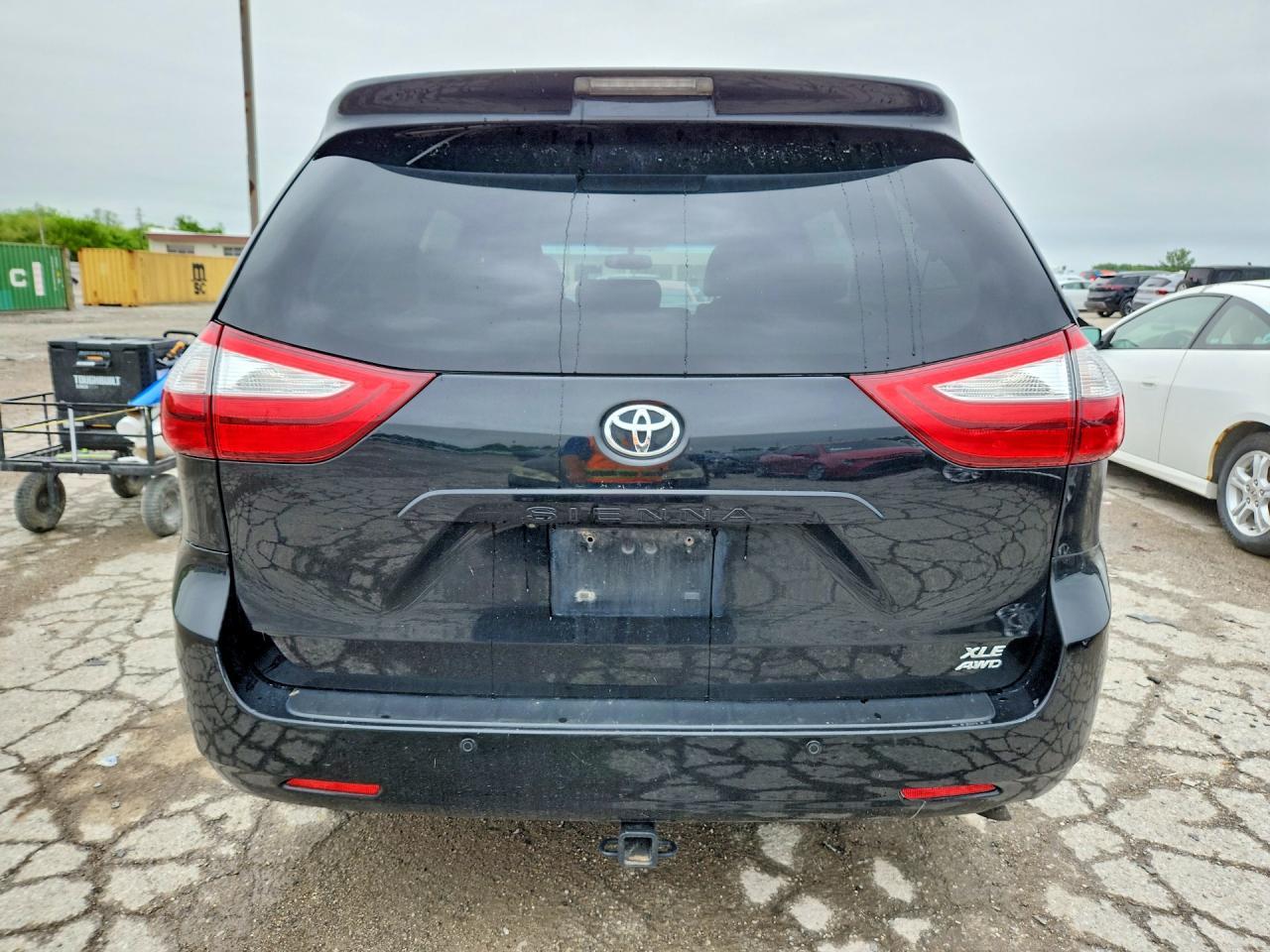 2015 Toyota Sienna Xle Premium 7-Passenger - Фото 6