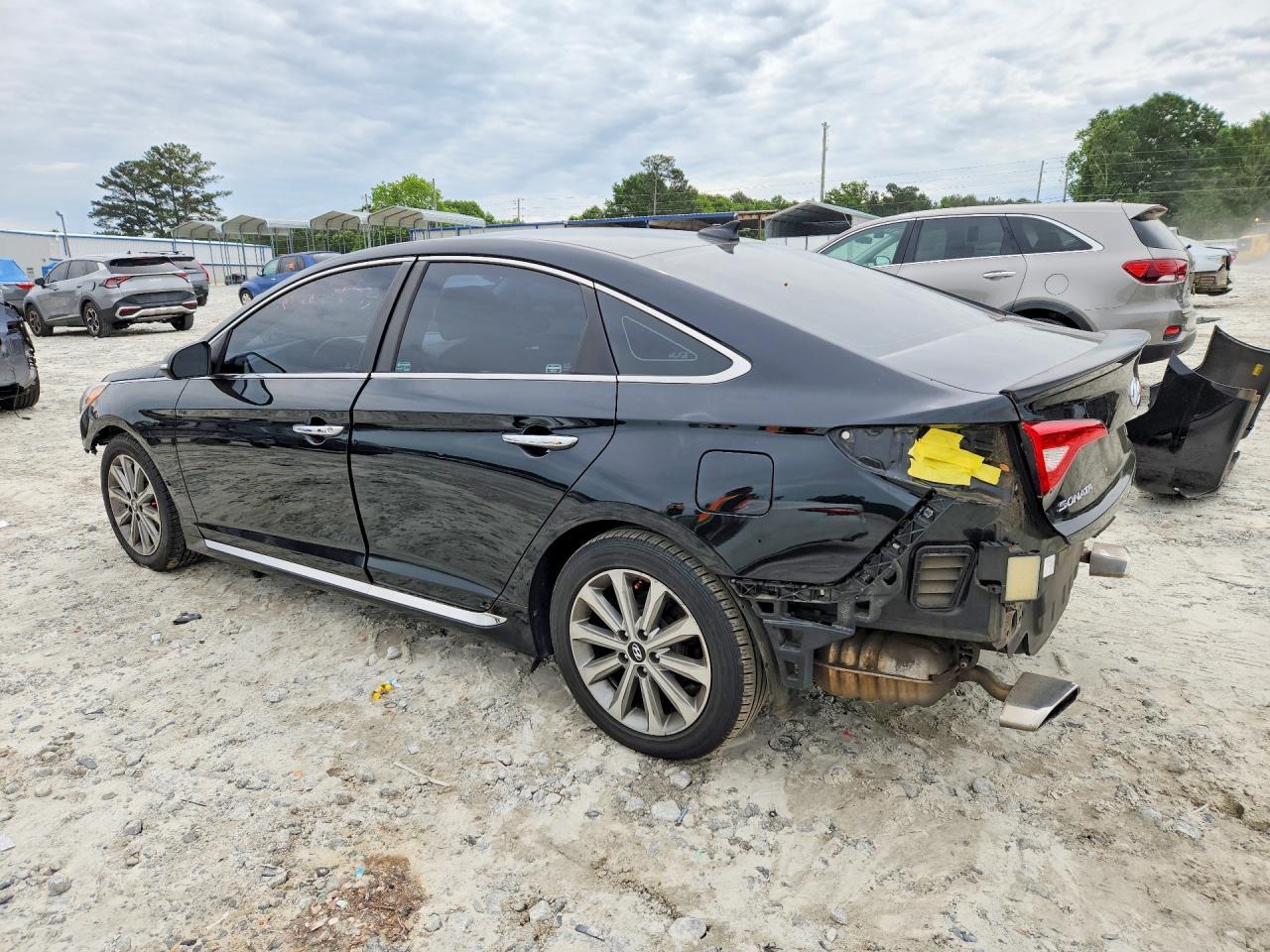 2016 Hyundai Sonata Limited - Image 2