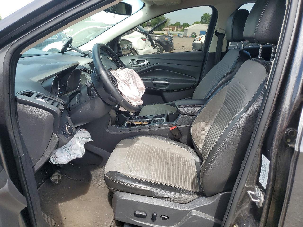 2017 Ford Escape Titanium - Image 7
