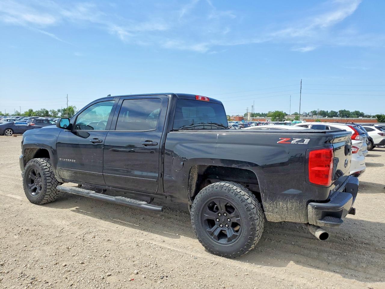 2018 Chevrolet Silverado K1500 Lt - Image 2