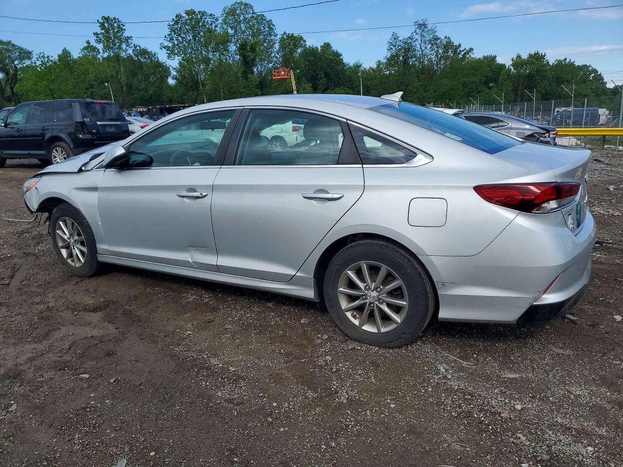 2019 Hyundai Sonata Se - Image 2