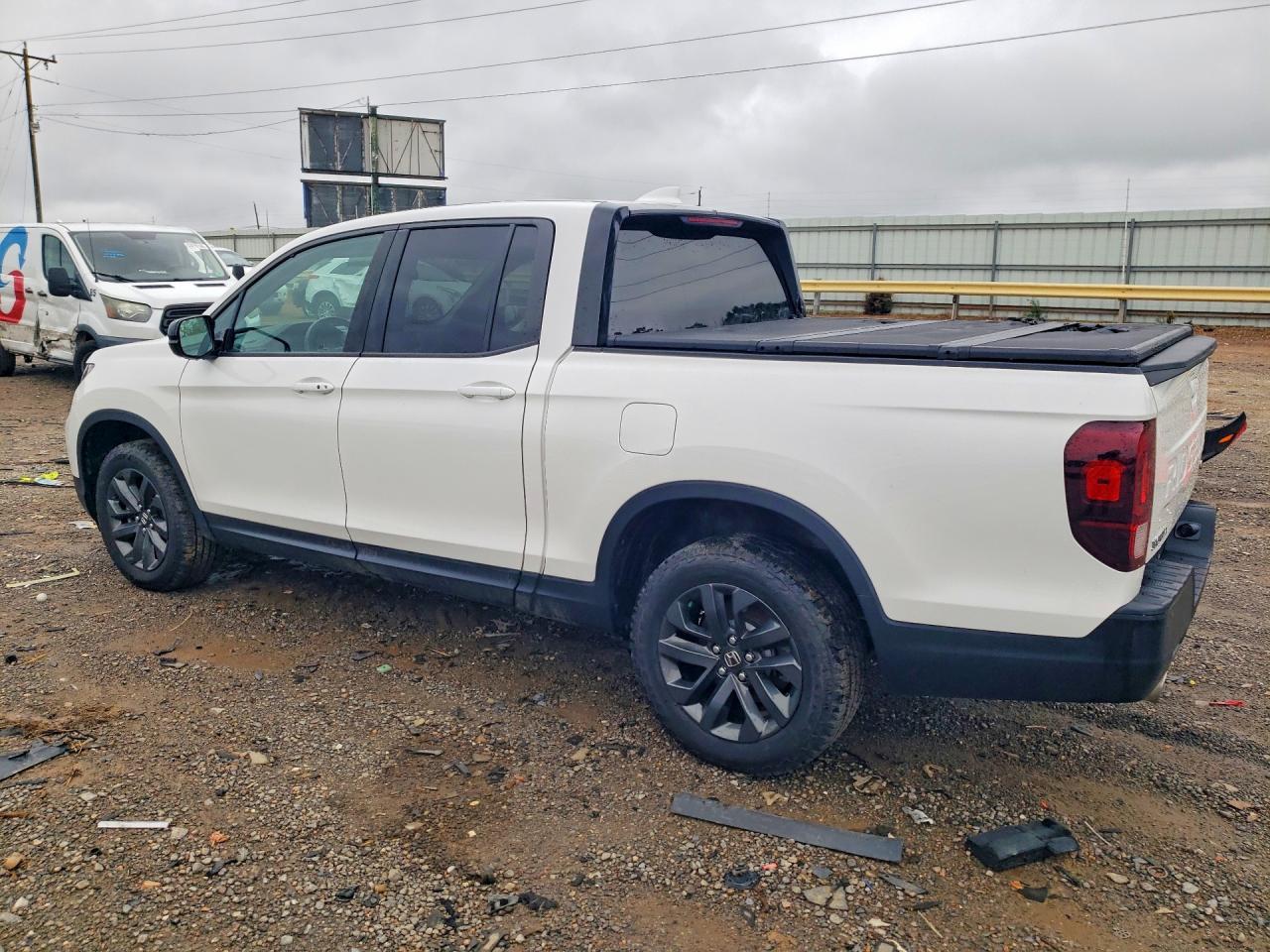 2025 Honda Ridgeline Sport - Фото 2