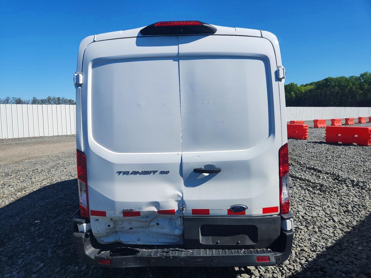 2023 Ford Transit 150 Utility / Service Van - Фото 6