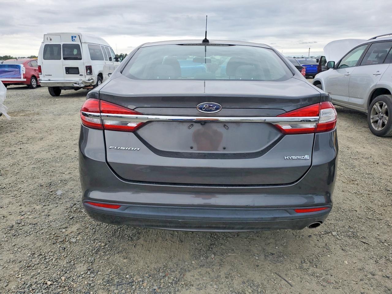 2018 Ford Fusion S Hybrid - Фото 6