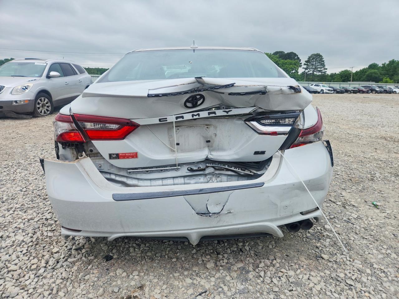 2022 Toyota Camry Se - Фото 6