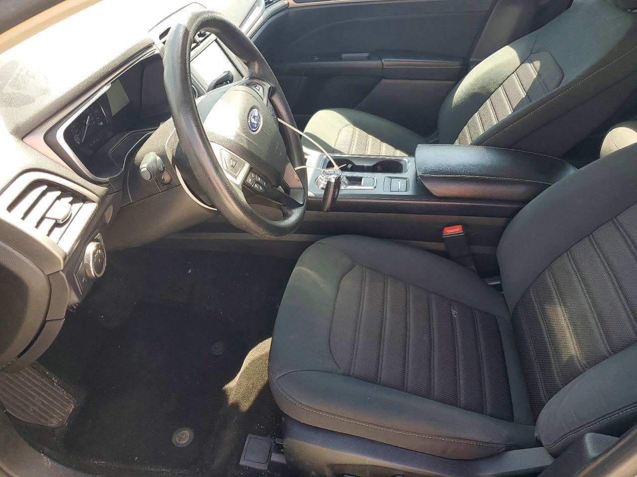 2020 Ford Fusion Se - Фото 7