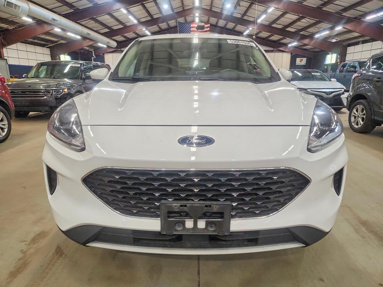 2020 Ford Escape Se - Фото 5