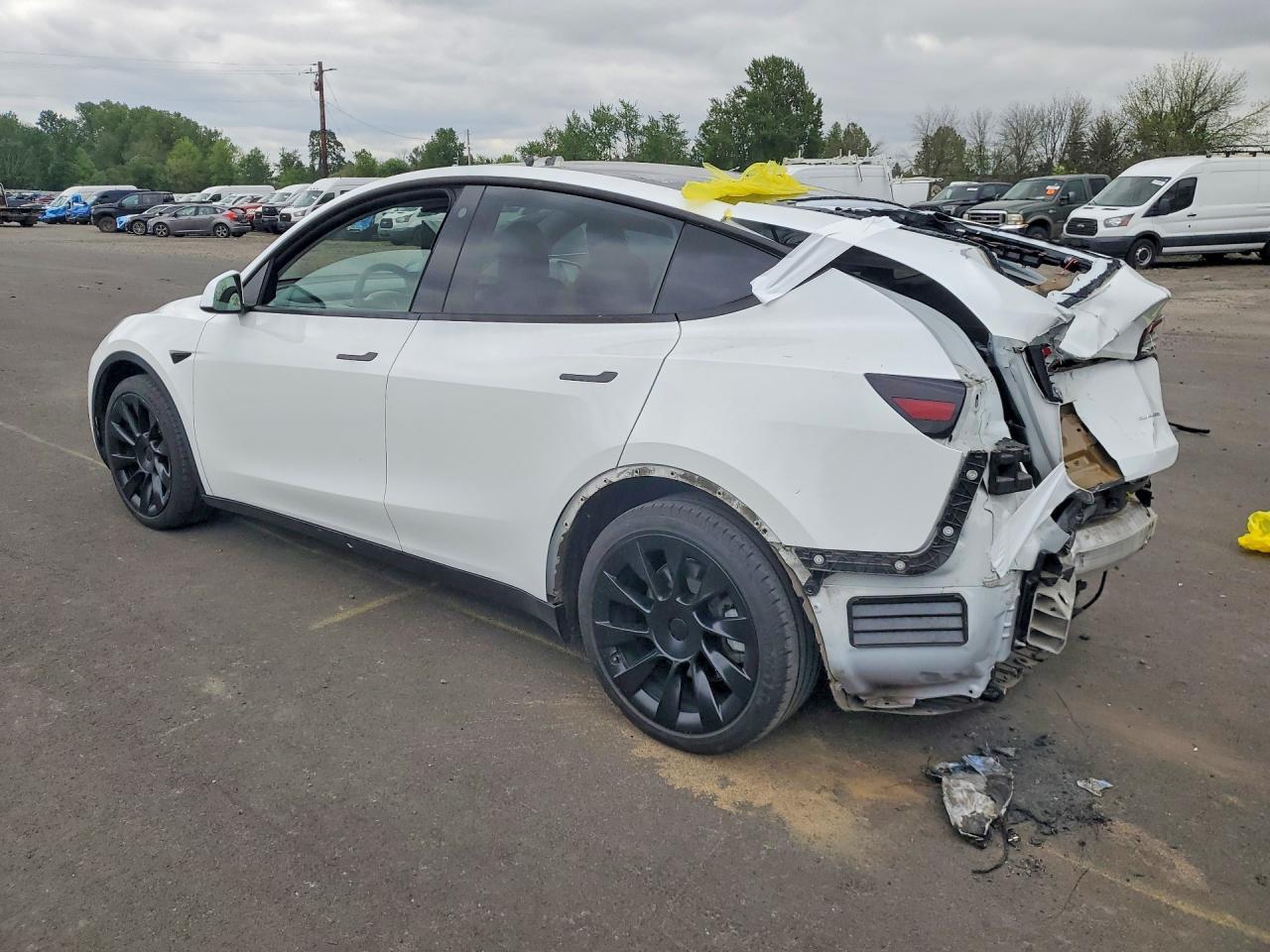2021 Tesla Model Y - Image 2