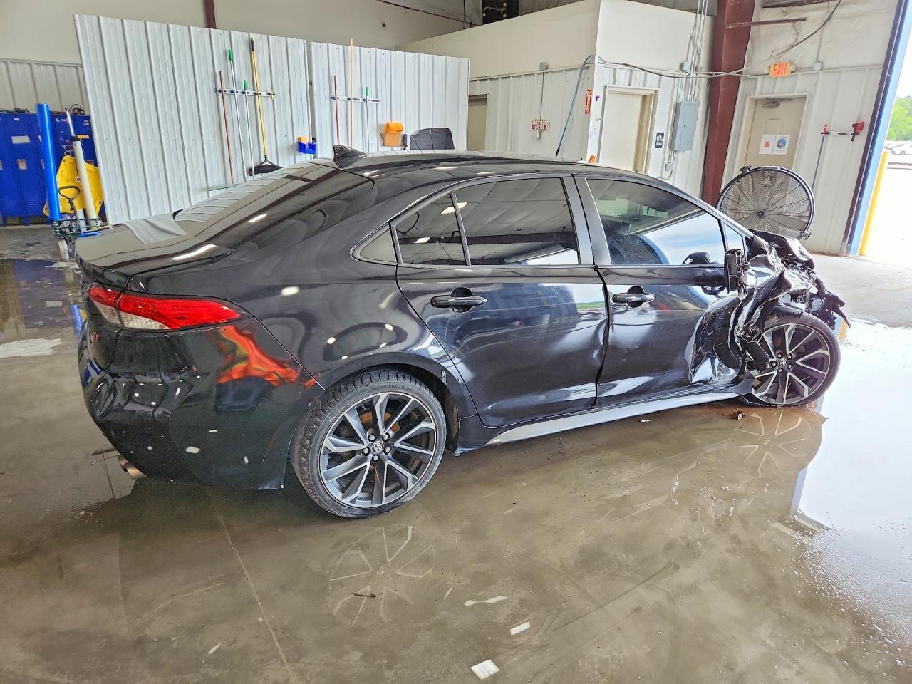 2021 Toyota Corolla Se - Фото 3