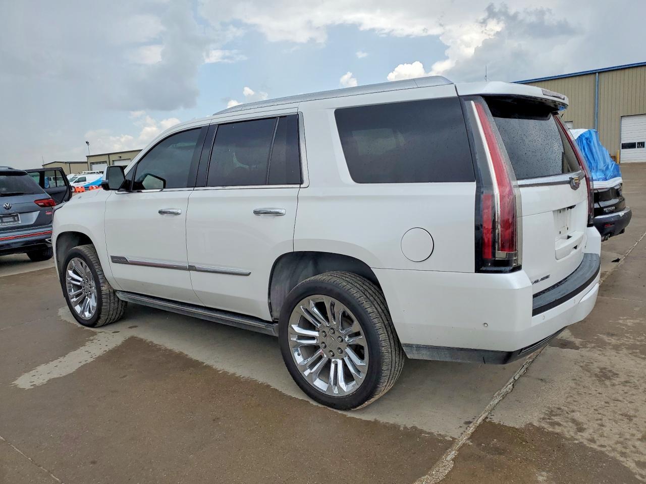 2018 Cadillac Escalade Premium Luxury - Image 2