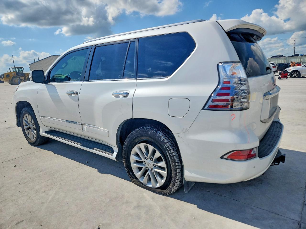 2019 Lexus Gx 460 - Image 2