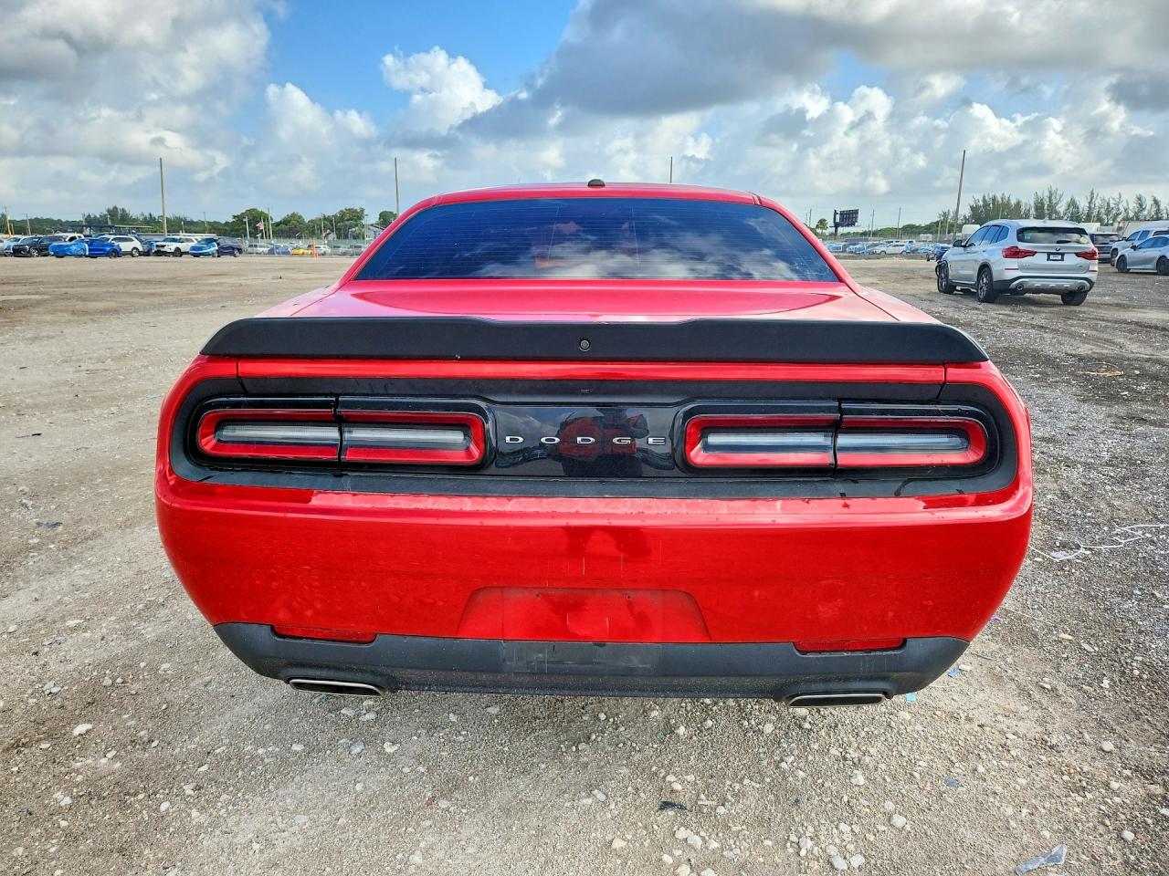 2023 Dodge Challenger Sxt - Фото 6