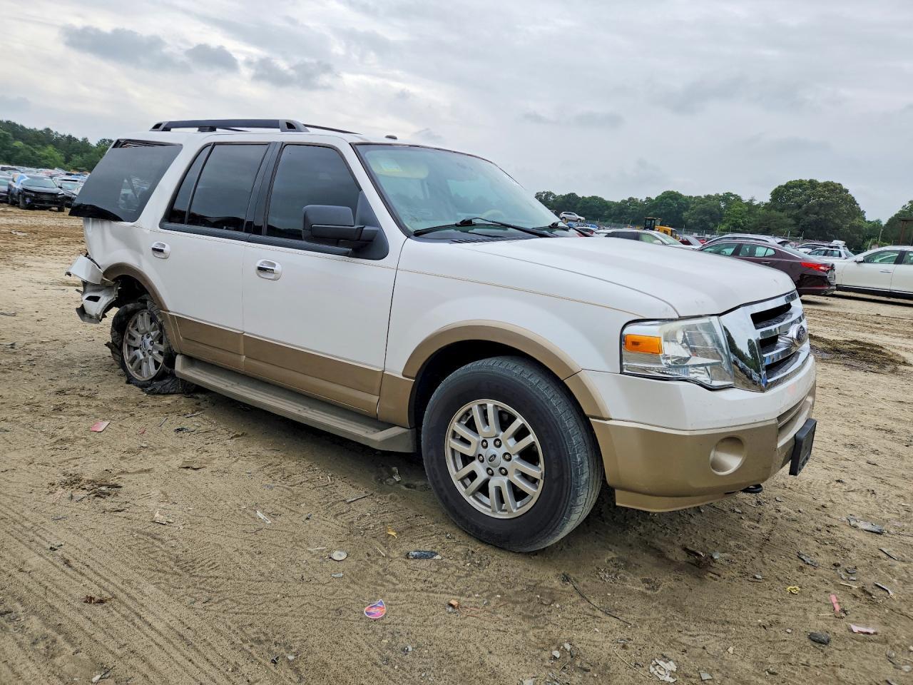 2014 Ford Expedition Xlt - Фото 4