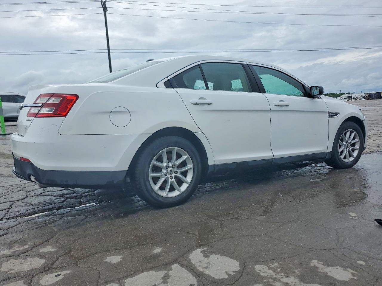2013 Ford Taurus Se - Фото 3