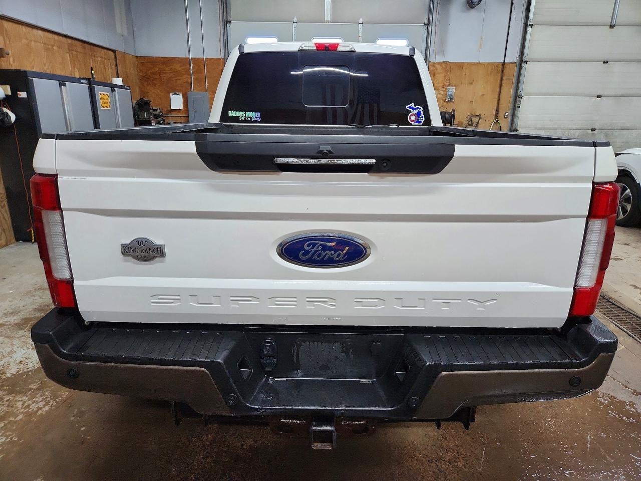 2019 Ford F350 Super Duty - Фото 6