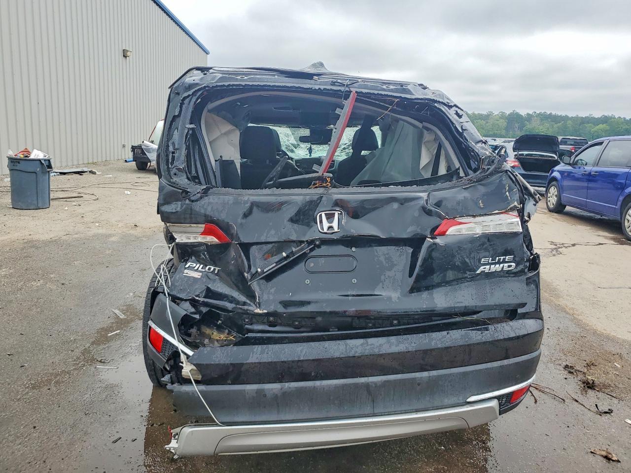 2020 Honda Pilot Elite - Image 6